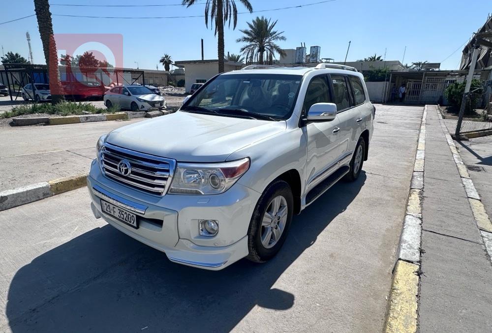 تويوتا لاندكروزر